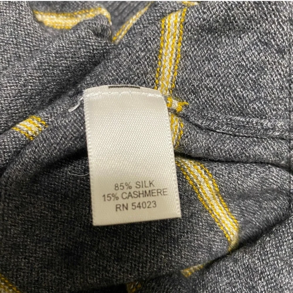 Banana Republic silk cashmere long sleeve men’s sweater size XL